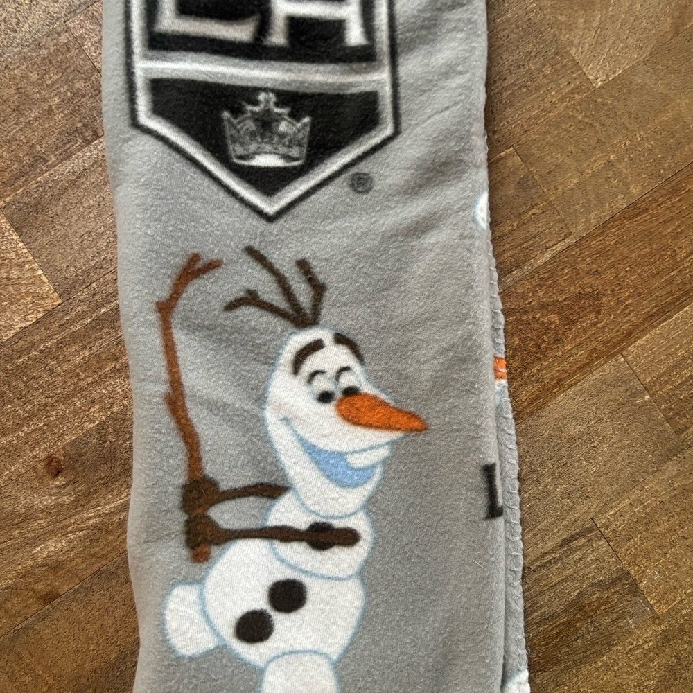 Disney LA Kings Winter‎ Blanket Throw